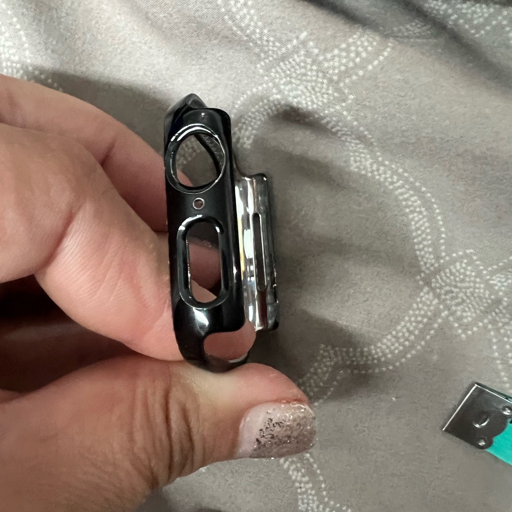 Apple Black Rhinestone Watch Frame - Picture 3 of 8